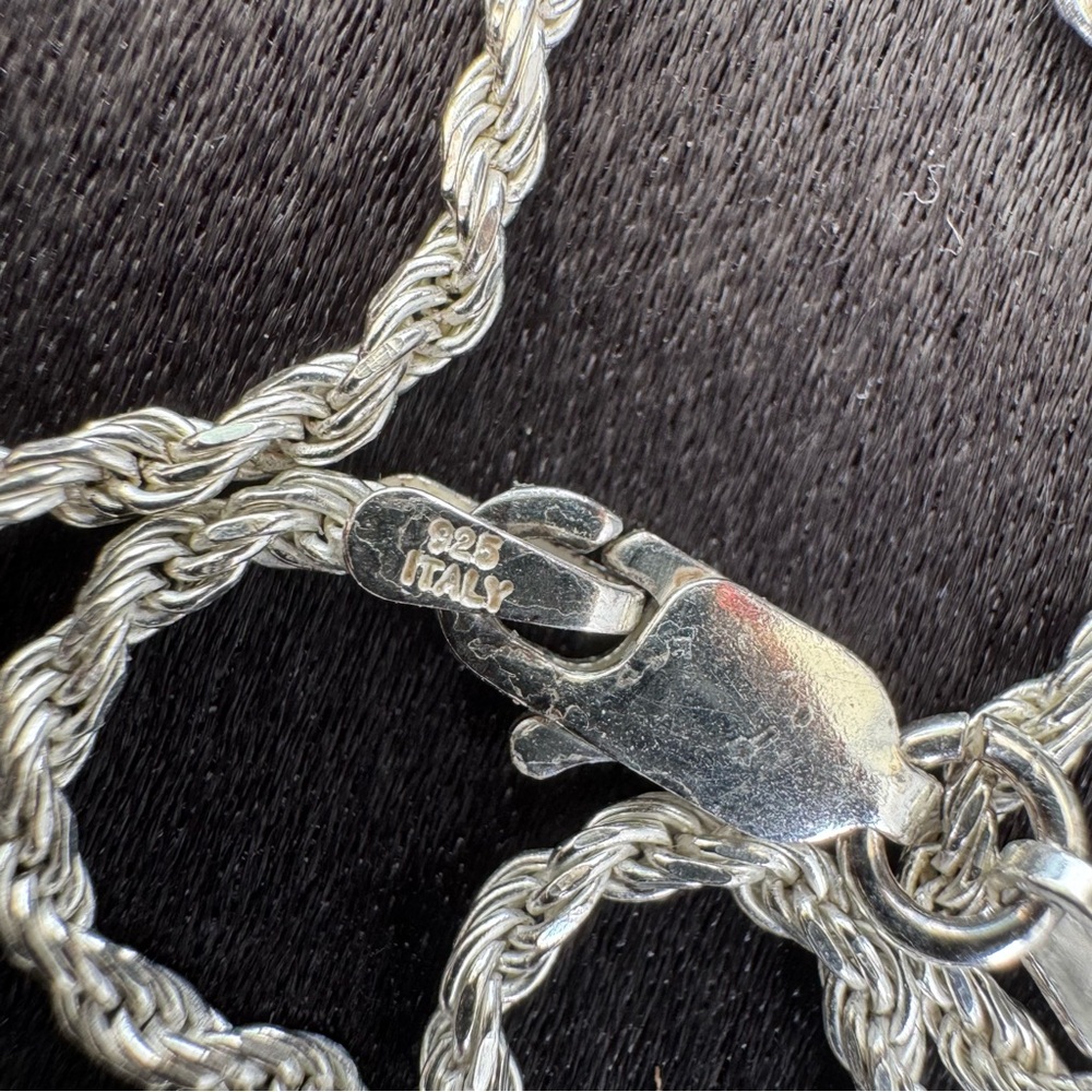 Elegant Silver Rope Chain Necklace - Picture 7 of 10
